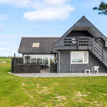 בית נופש Two-bedroom In