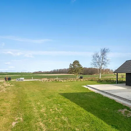 Two-bedroom In בית נופש Hesselager